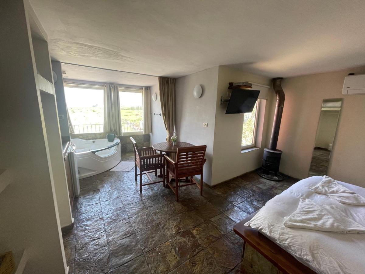 Gross Nofesh And Spa Guesthouse ベート・ヒッレール エクステリア 写真