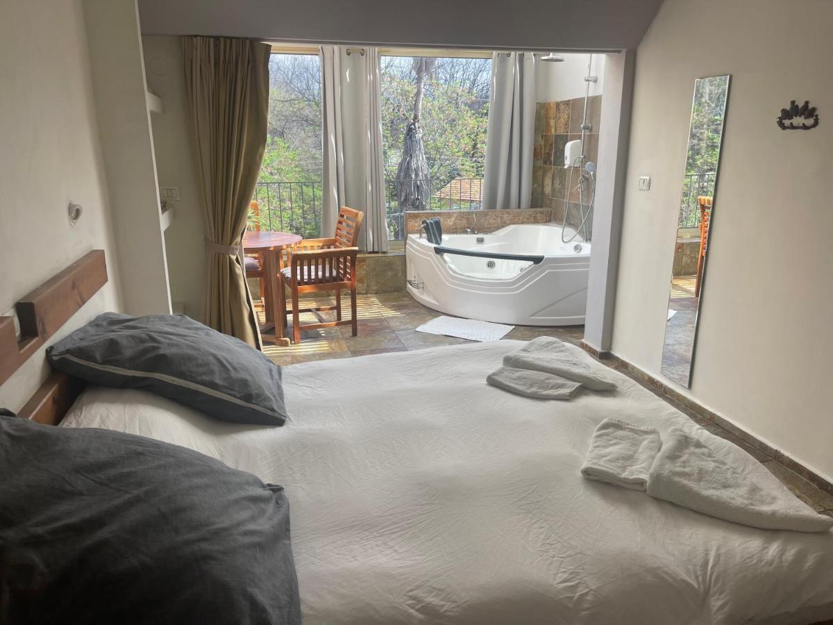Gross Nofesh And Spa Guesthouse ベート・ヒッレール エクステリア 写真