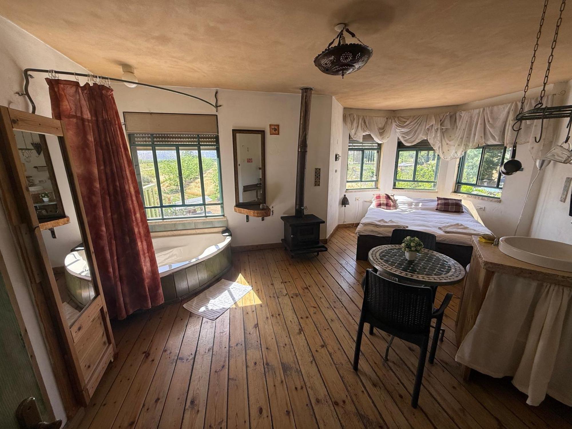 Gross Nofesh And Spa Guesthouse ベート・ヒッレール エクステリア 写真